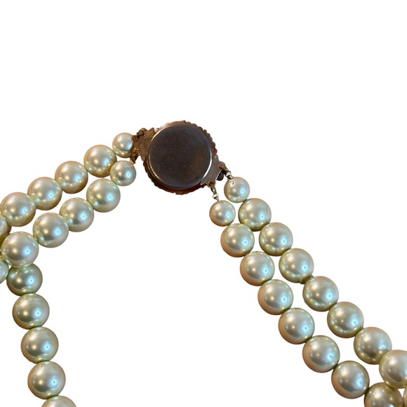 Vintage 50s 60s Light Green Faux Pearl Double Strand Coquette Necklace - Picture 5 of 7